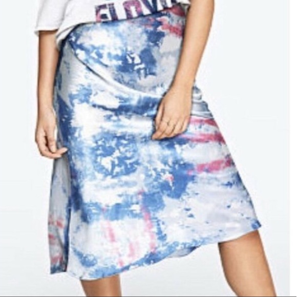Knit Riot skirt tie dye white, blues & pink satin feel M - Picture 1 of 4